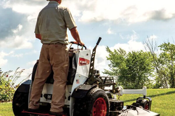 ZS4000-bobcat-stand-on-mower